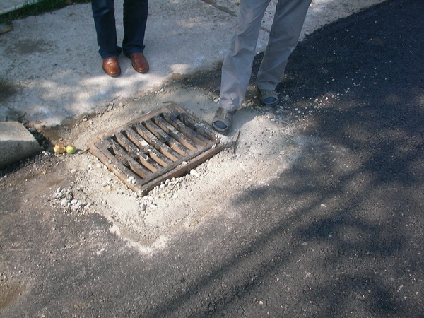 2 ridicari la cota camine canalizare si gaigare str. Tudor Vladimirescu 2.jpg